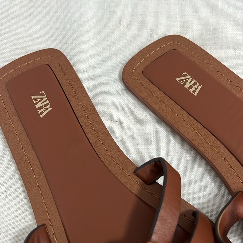 Zara Women’s Leather Sandals with Embellished Medal Details Brown size 42 US 11 - Picture 3 of 10